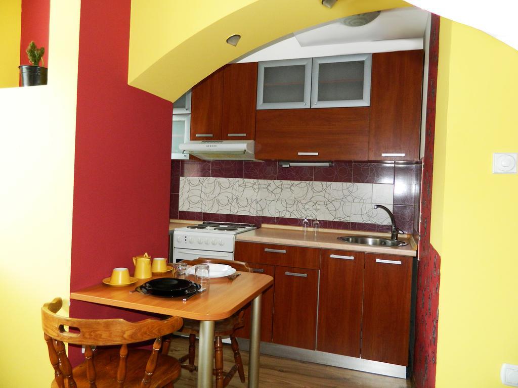 Hostel Kalonis Σκόπια Δωμάτιο φωτογραφία